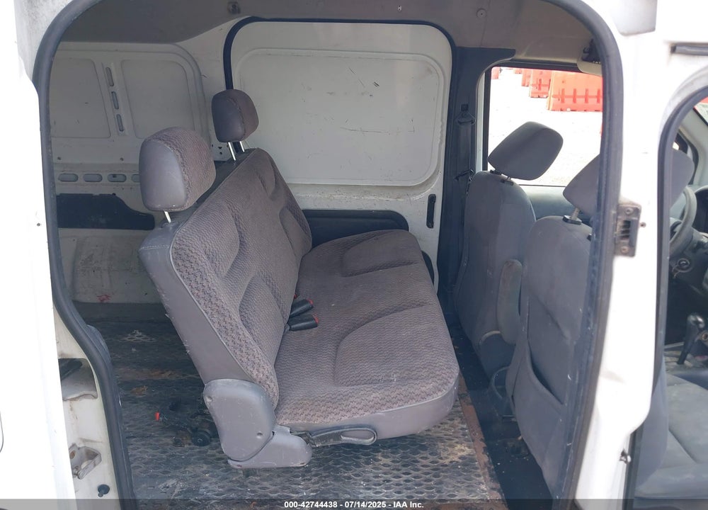 2010 FORD TRANSIT CONNECT XL VIN: NM0LS7AN2AT032794