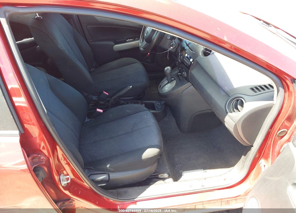 2014 MAZDA 2 VIN: JM1DE1KY3E0172560