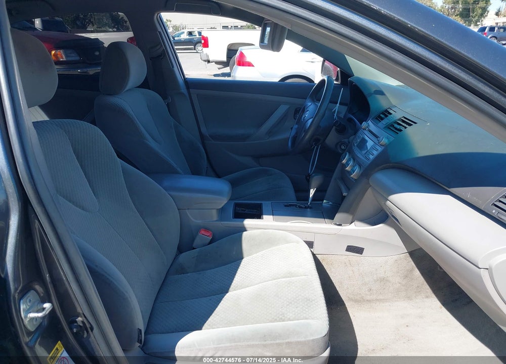 2008 TOYOTA CAMRY LE VIN: 4T4BE46K48R020686