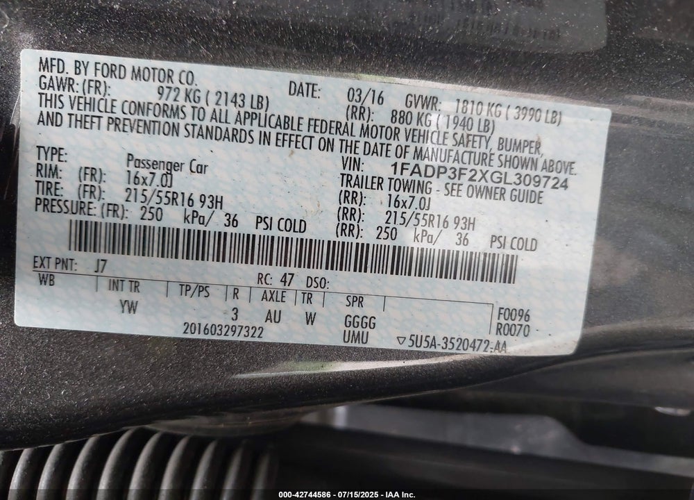 2016 FORD FOCUS VIN: 1FADP3F2XGL309724