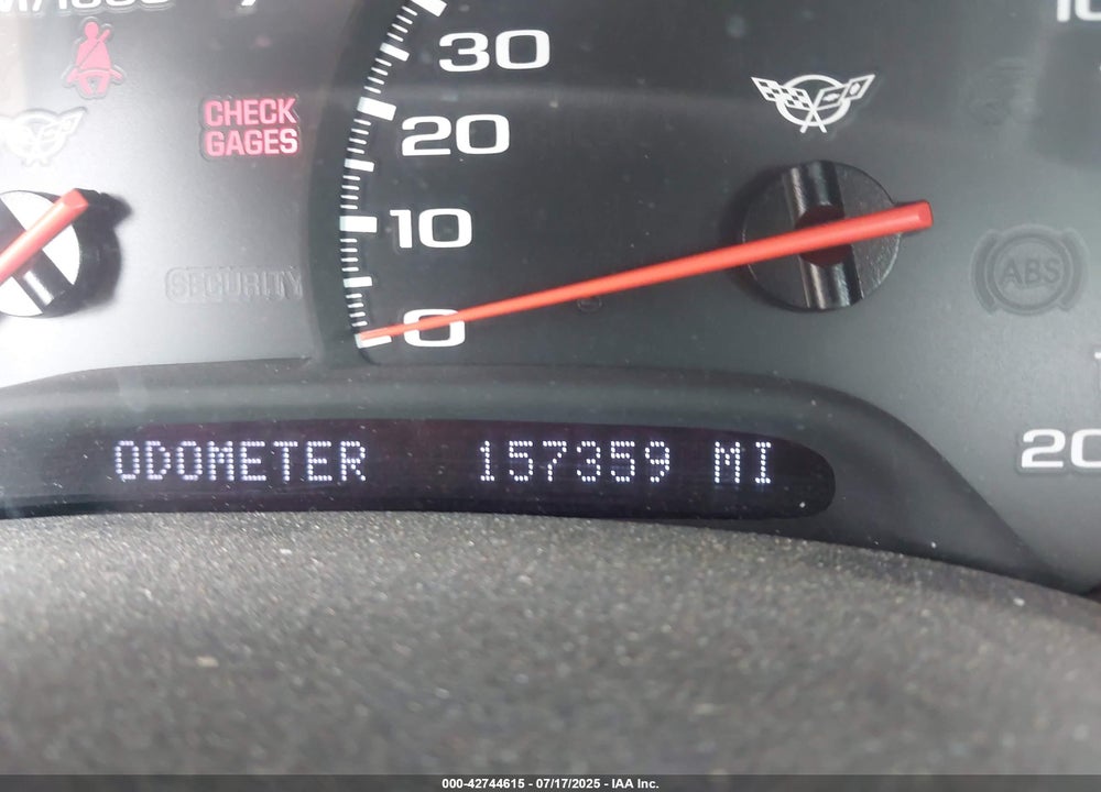 2002 CHEVROLET CORVETTE VIN: 1G1YY22G425134123