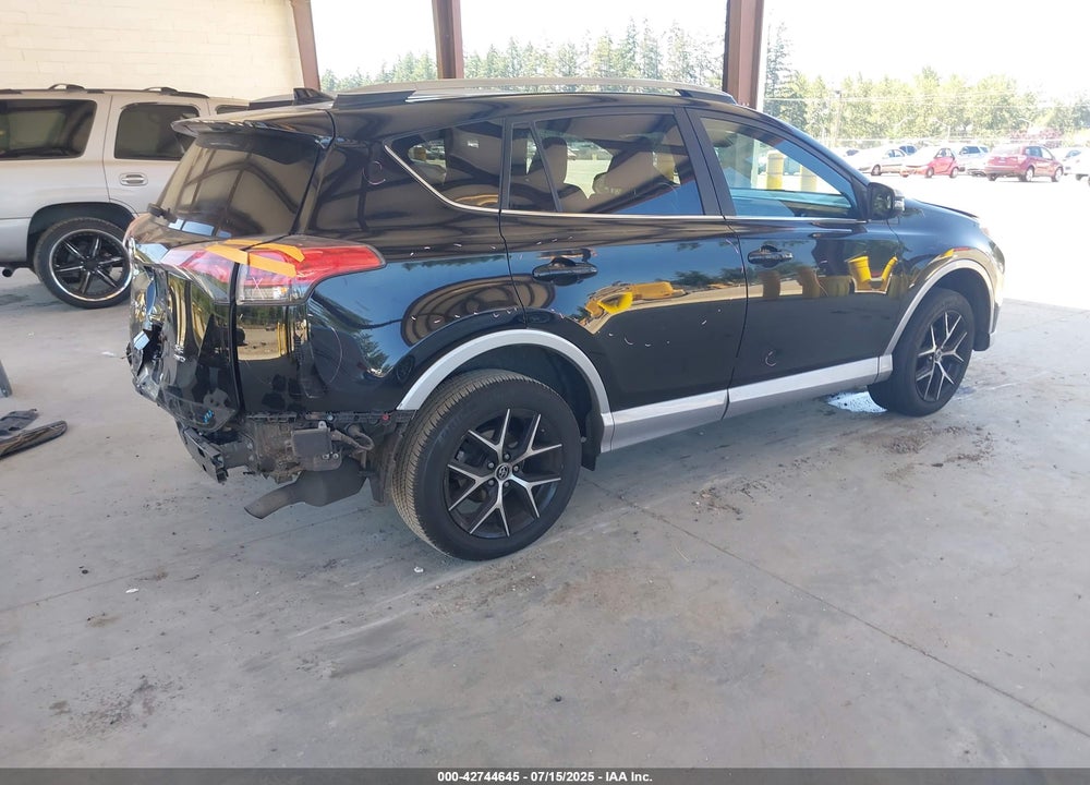 2017 TOYOTA RAV4 VIN: 2T3JFREV8HW581542
