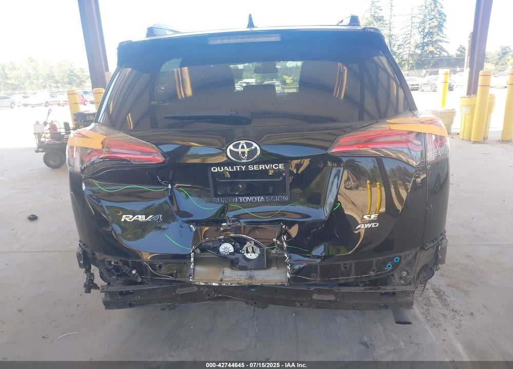 2017 TOYOTA RAV4 VIN: 2T3JFREV8HW581542