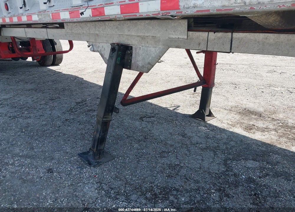 2000 MAC TRAILER MFG TRAILER VIN: 5MADN4222YC003056