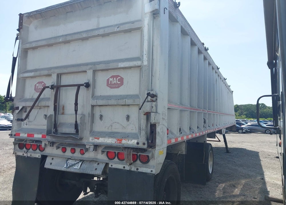 2000 MAC TRAILER MFG TRAILER VIN: 5MADN4222YC003056