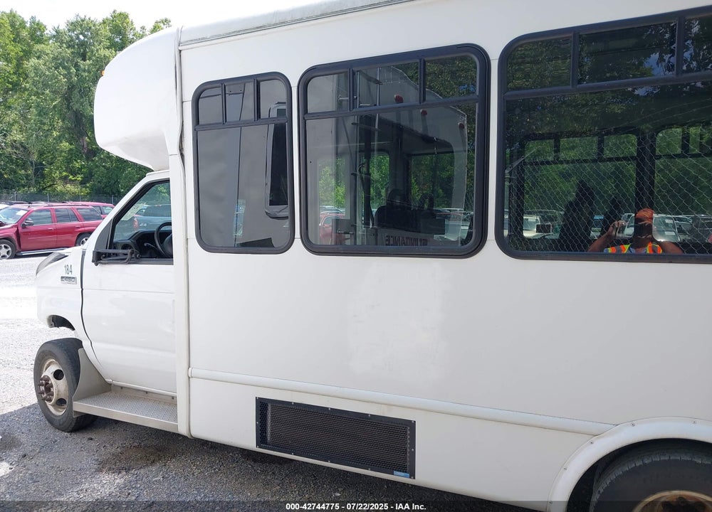 2019 FORD E-450 CUTAWAY VIN: 1FDFE4FS5KDC18390