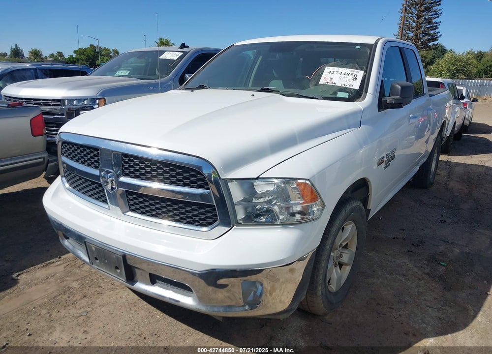 2019 RAM 1500 CLASSIC VIN: 1C6RR7GT7KS609218
