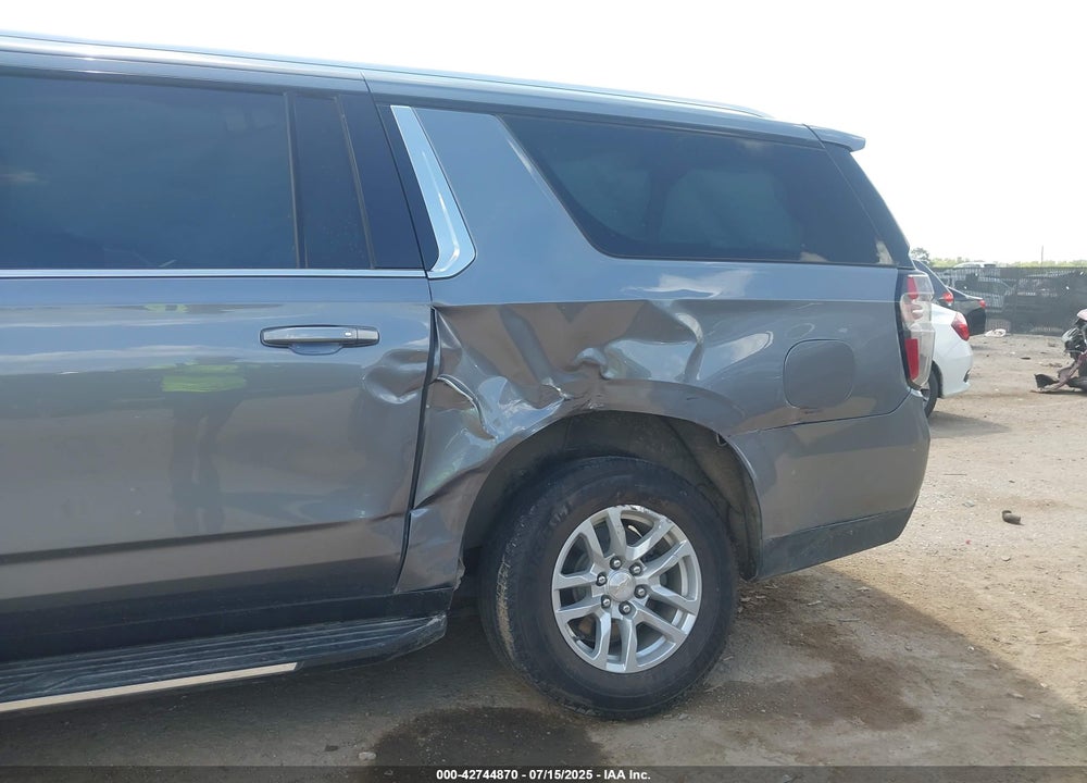 2021 CHEVROLET SUBURBAN VIN: 1GNSKCKD8MR409182