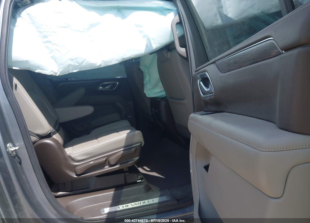 2021 CHEVROLET SUBURBAN VIN: 1GNSKCKD8MR409182