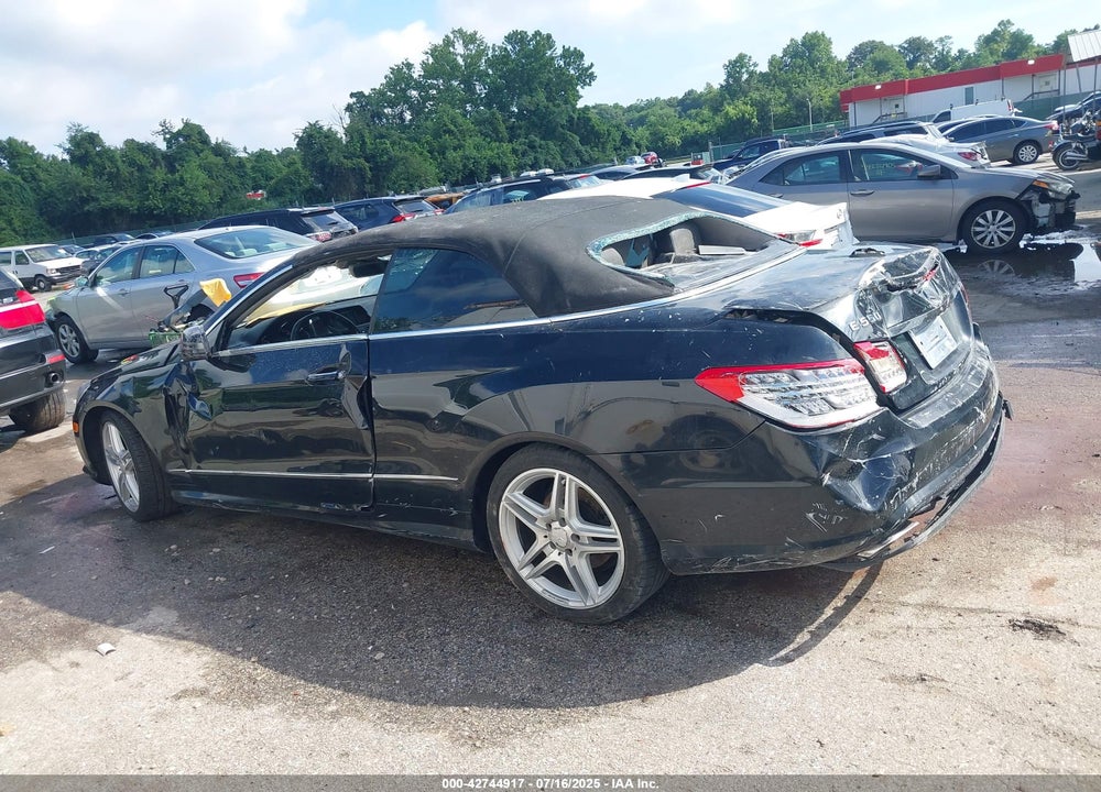 2011 MERCEDES-BENZ E 550 VIN: WDDKK7CFXBF104724