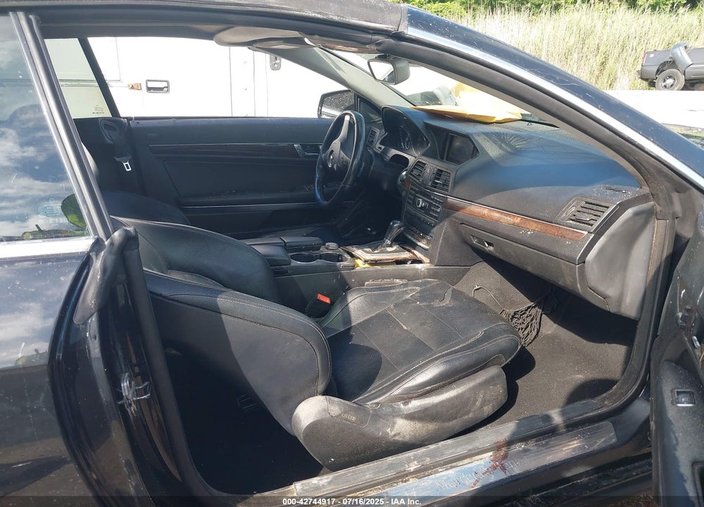 2011 MERCEDES-BENZ E 550 VIN: WDDKK7CFXBF104724