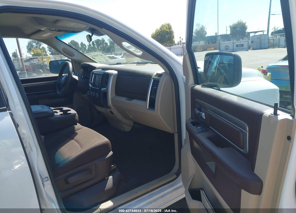 2017 RAM 1500 VIN: 1C6RR7GT8HS792069