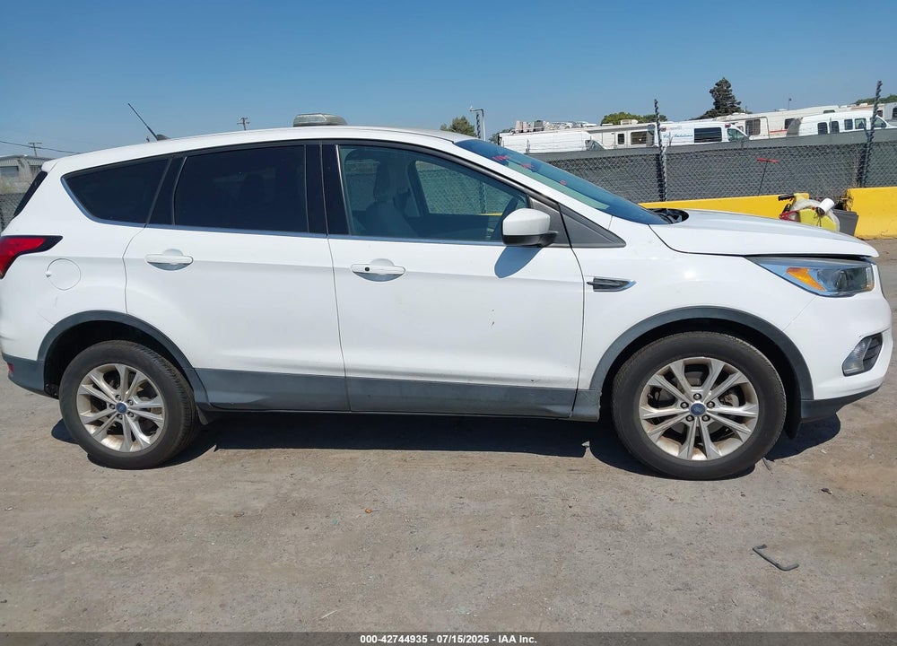 2019 FORD ESCAPE VIN: 1FMCU0GDXKUC36933