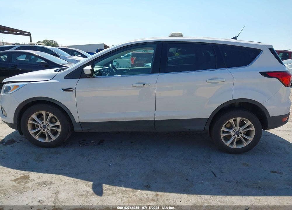 2019 FORD ESCAPE VIN: 1FMCU0GDXKUC36933