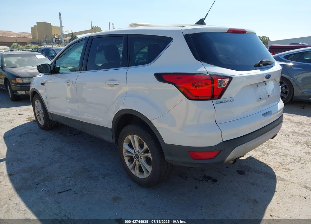 2019 FORD ESCAPE VIN: 1FMCU0GDXKUC36933
