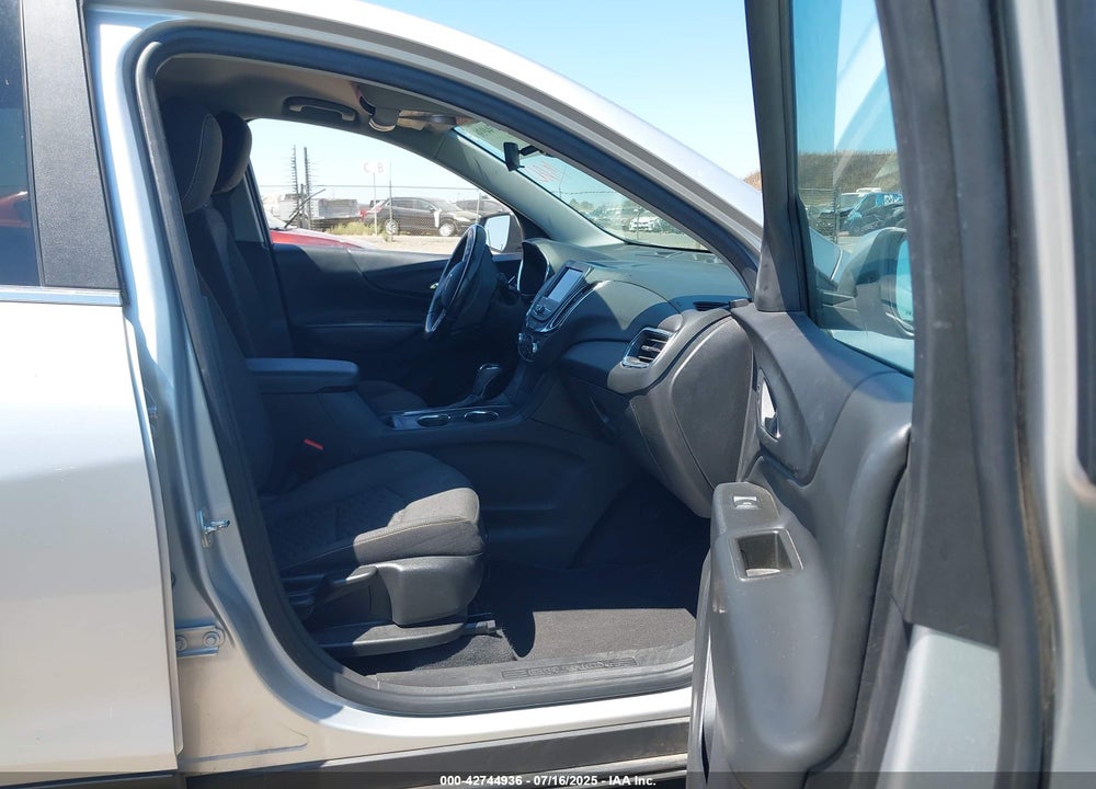 2021 CHEVROLET EQUINOX VIN: 3GNAXTEV0MS160973