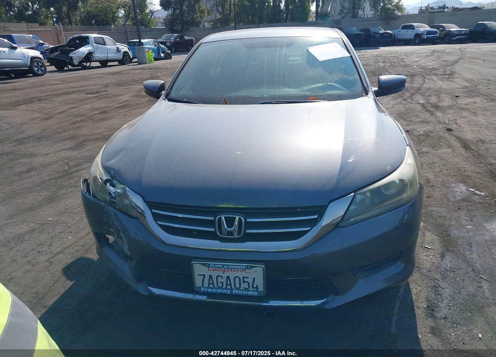 2013 HONDA ACCORD VIN: 1HGCR2F32DA149401