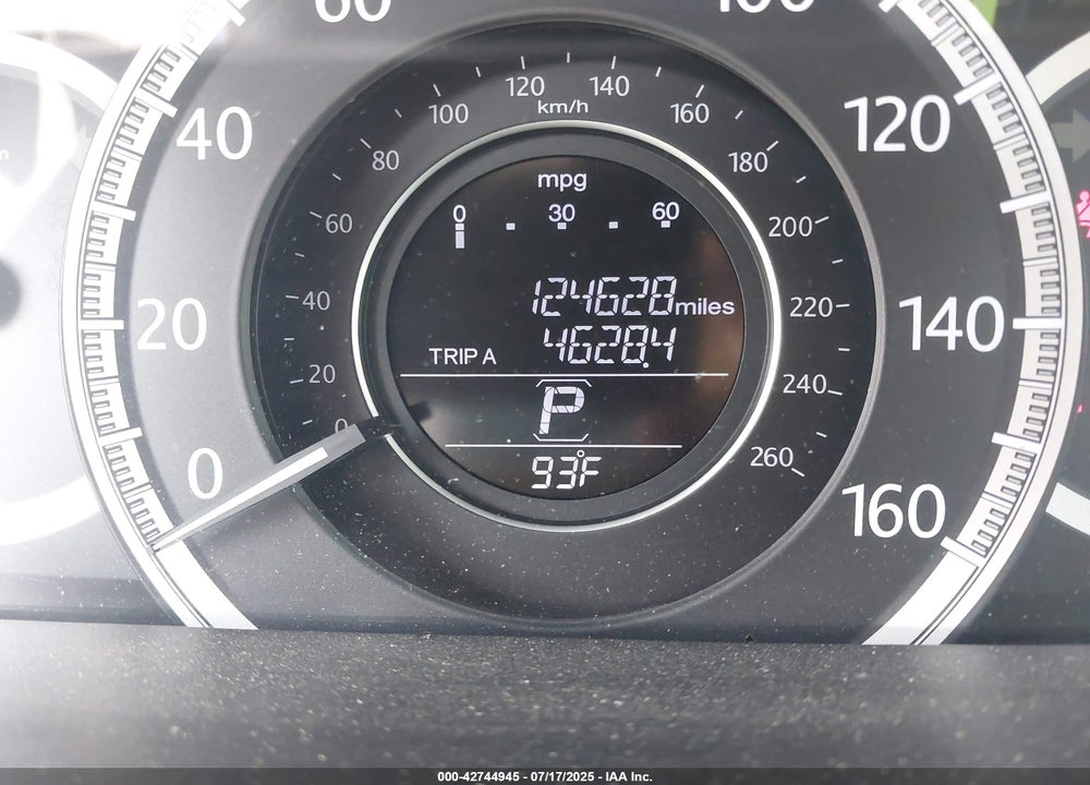 2013 HONDA ACCORD VIN: 1HGCR2F32DA149401