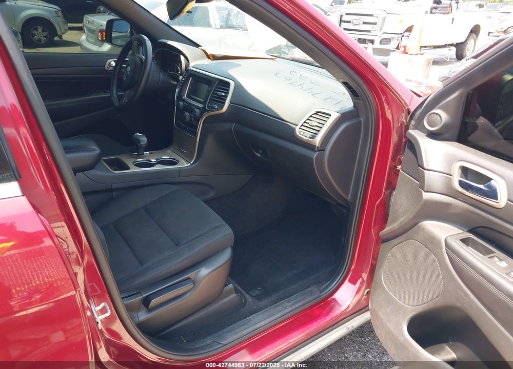 2015 JEEP GRAND CHEROKEE VIN: 1C4RJFAG1FC130167