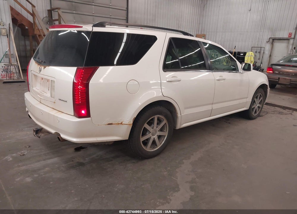 2004 CADILLAC SRX V8 VIN: 1GYEE63A240150982