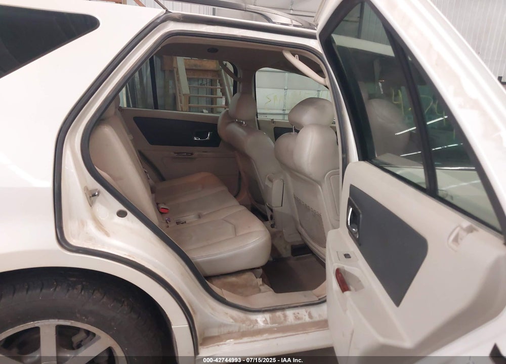 2004 CADILLAC SRX V8 VIN: 1GYEE63A240150982