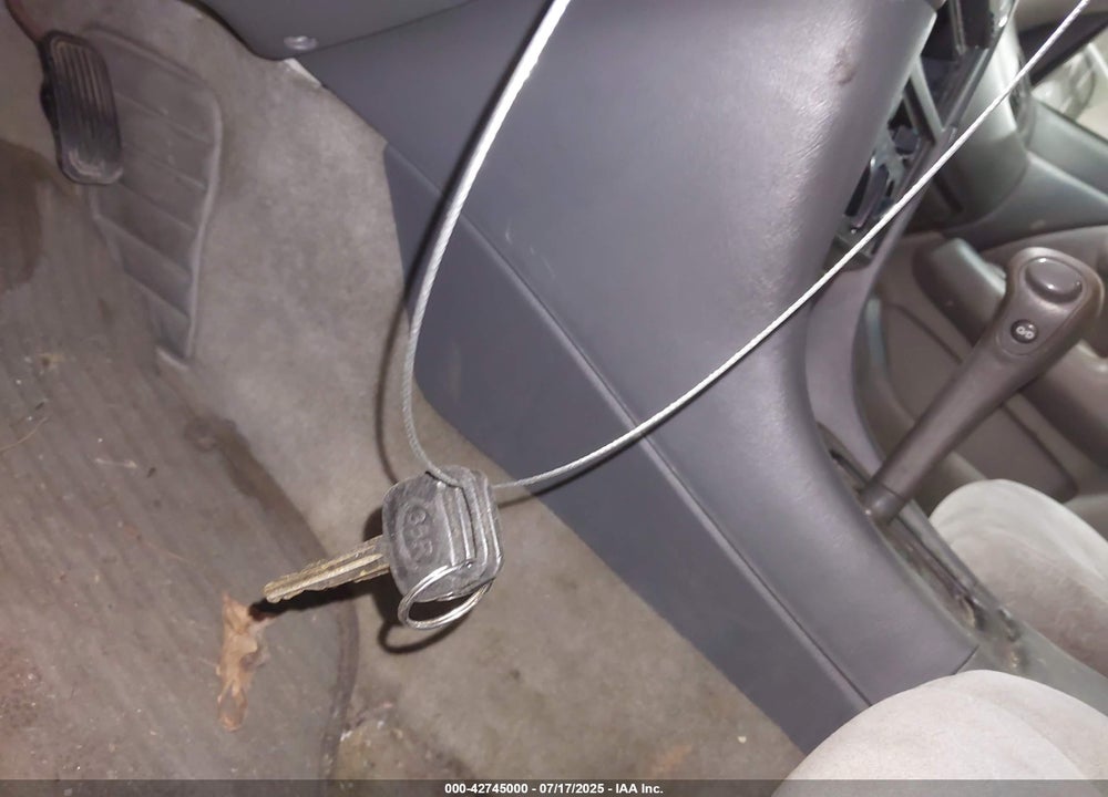 1997 TOYOTA CAMRY VIN: 4T1BG22K9VU125637