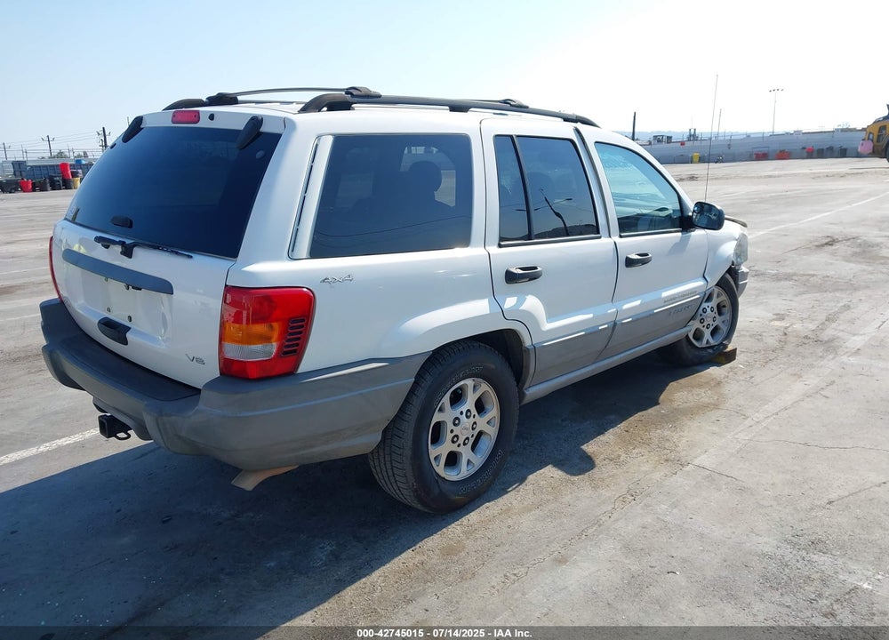 2000 JEEP GRAND CHEROKEE LAREDO VIN: 1J4GW48NXYC110689