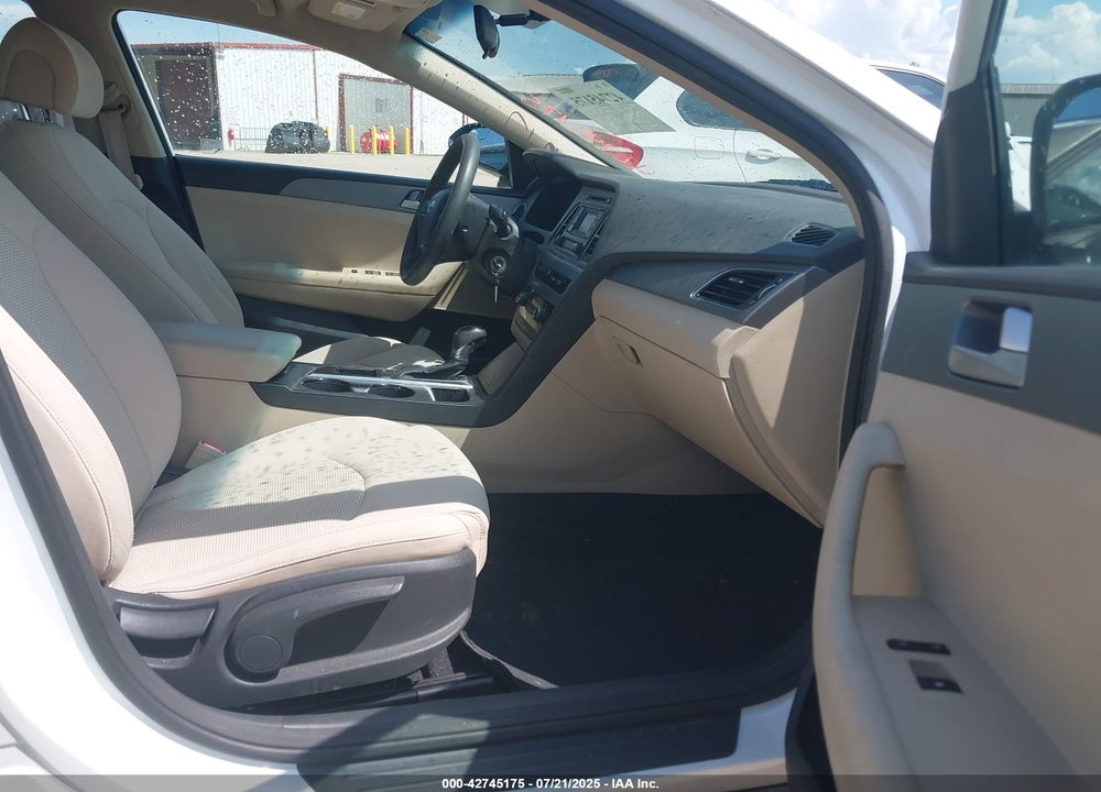 2015 HYUNDAI SONATA VIN: 5NPE24AF7FH091385