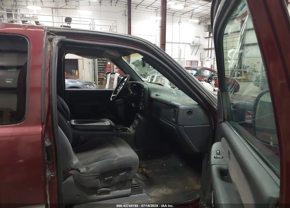 2001 CHEVROLET SILVERADO 1500 LS VIN: 2GCEC19T411285422