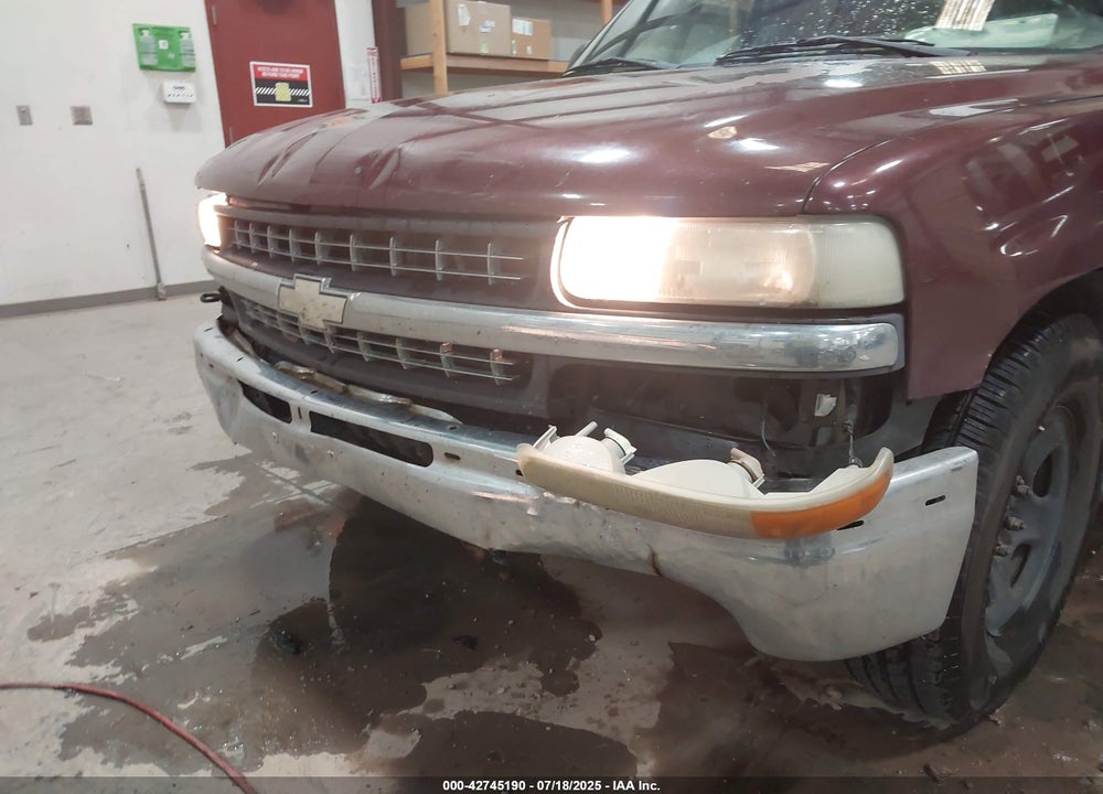 2001 CHEVROLET SILVERADO 1500 LS VIN: 2GCEC19T411285422