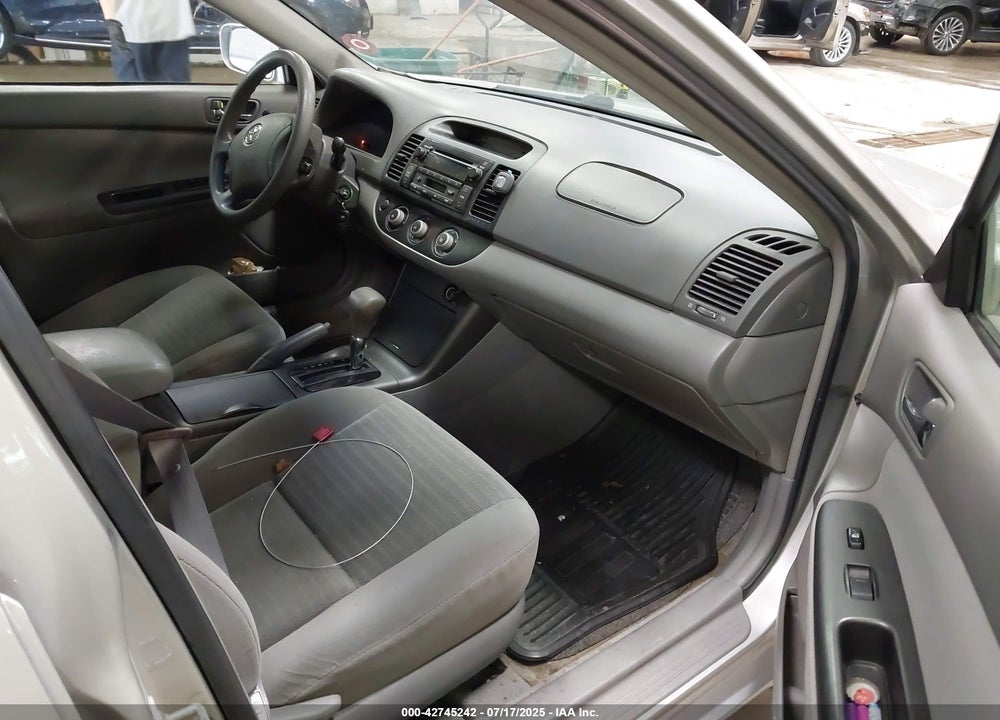 2005 TOYOTA CAMRY LE/XLE/SE VIN: 4T1BE32K55U391846