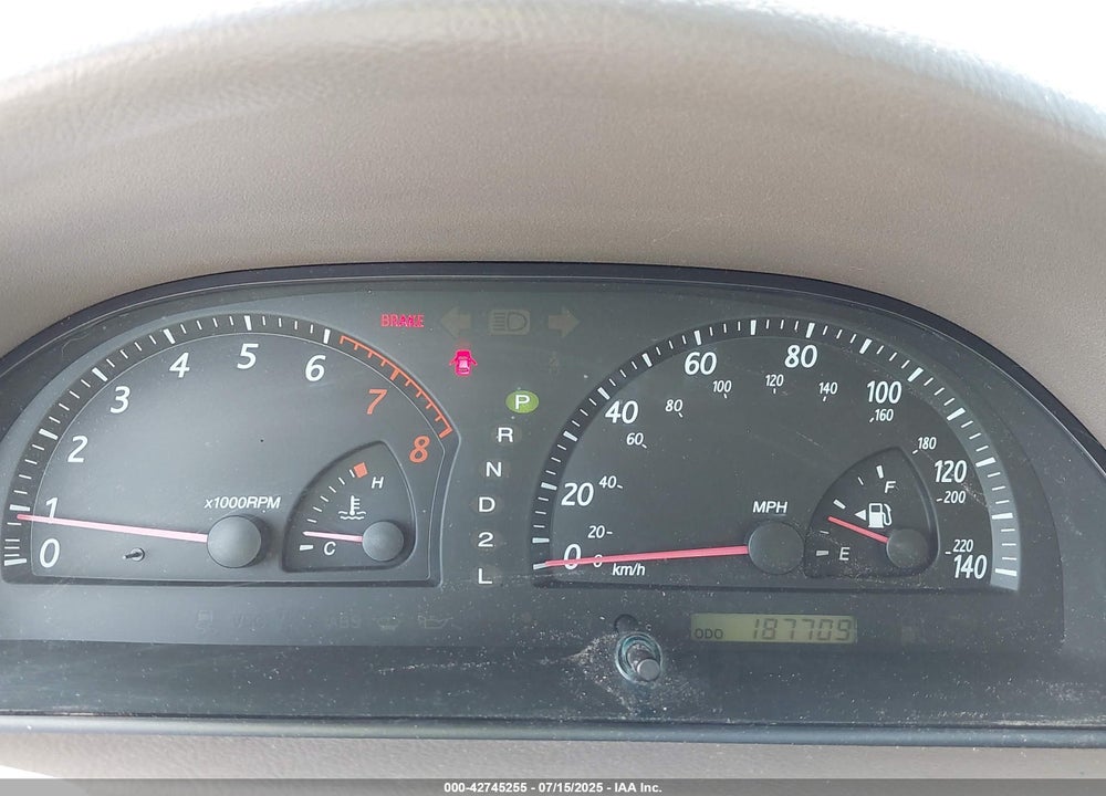 2002 TOYOTA CAMRY LE VIN: 4T1BE32K52U011464