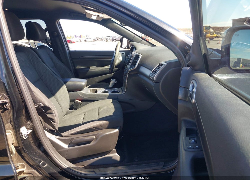 2018 JEEP GRAND CHEROKEE VIN: 1C4RJFAG6JC507620