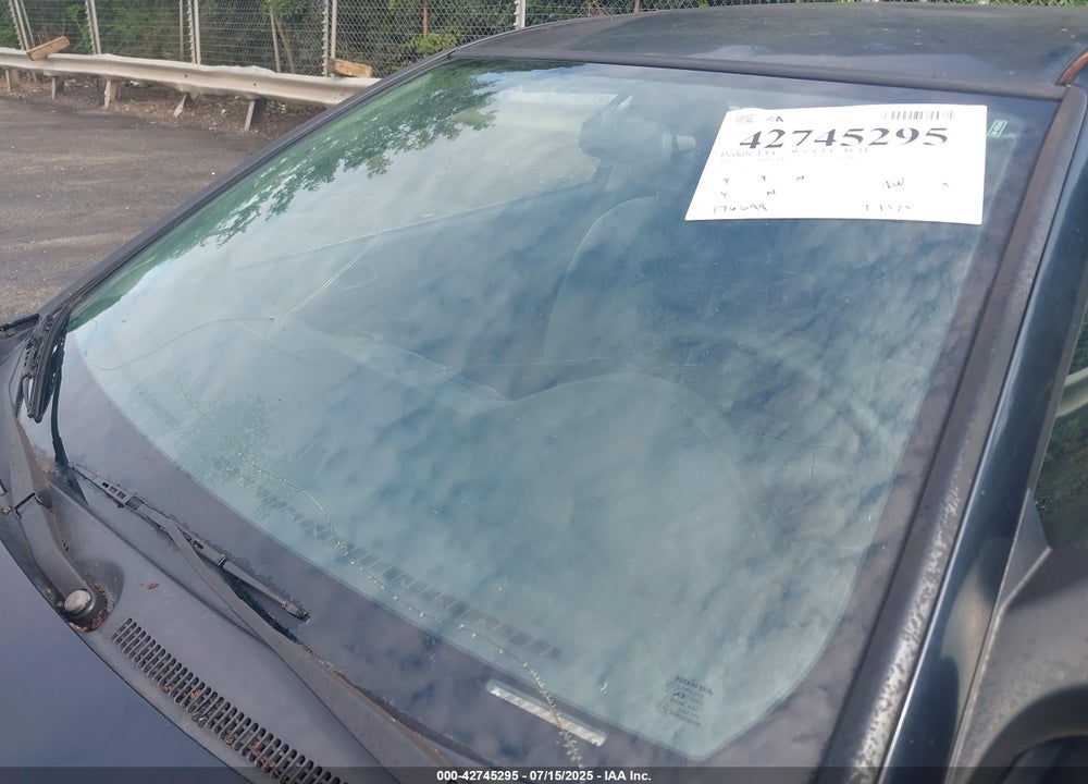 2001 HONDA CIVIC LX VIN: 1HGEM22501L085907