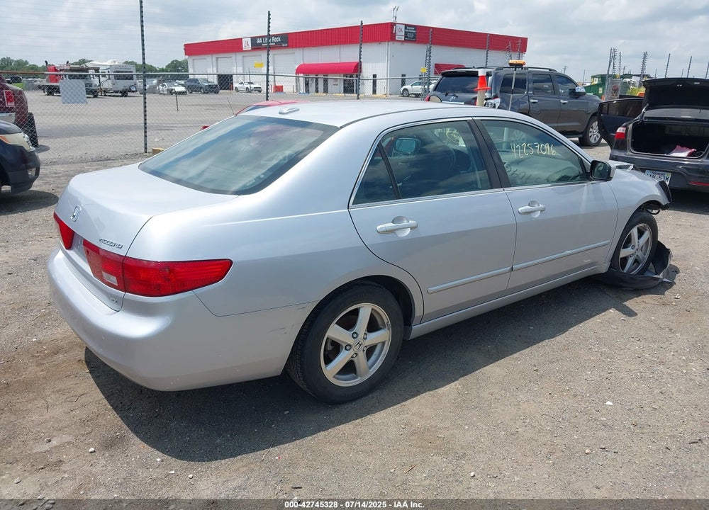 2005 HONDA ACCORD 2.4 EX VIN: 1HGCM56875A174713