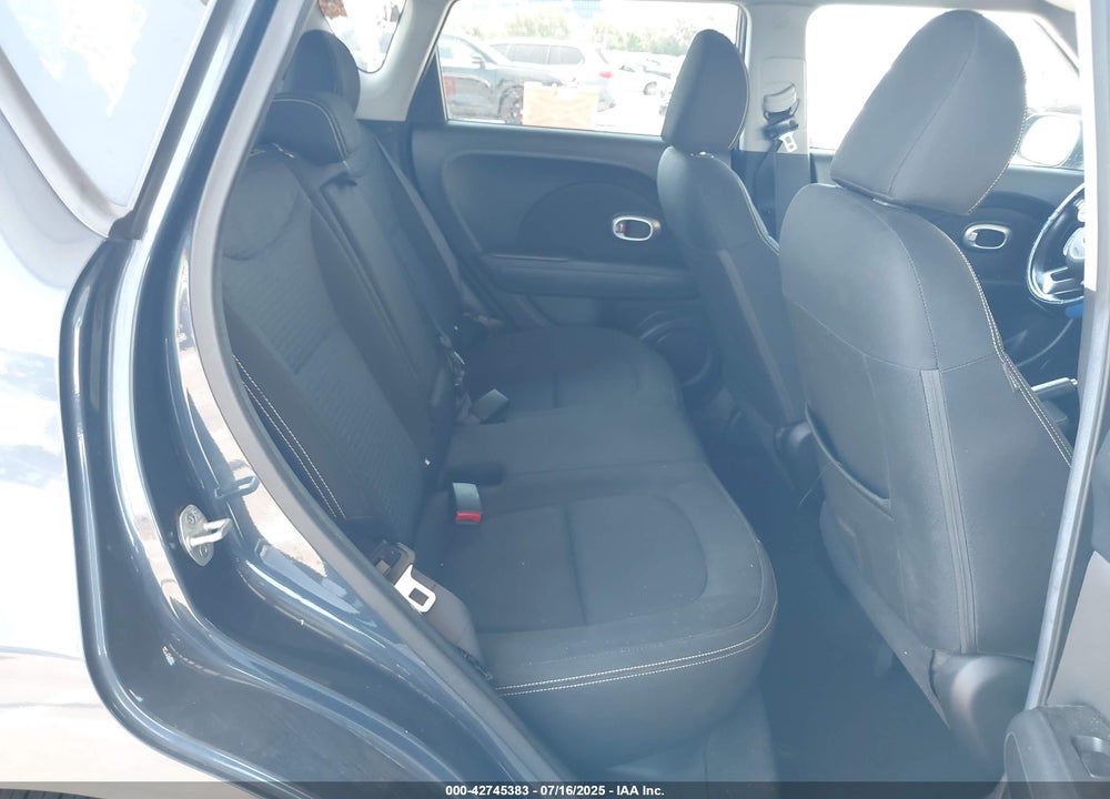 2015 KIA SOUL VIN: KNDJP3A59F7180428