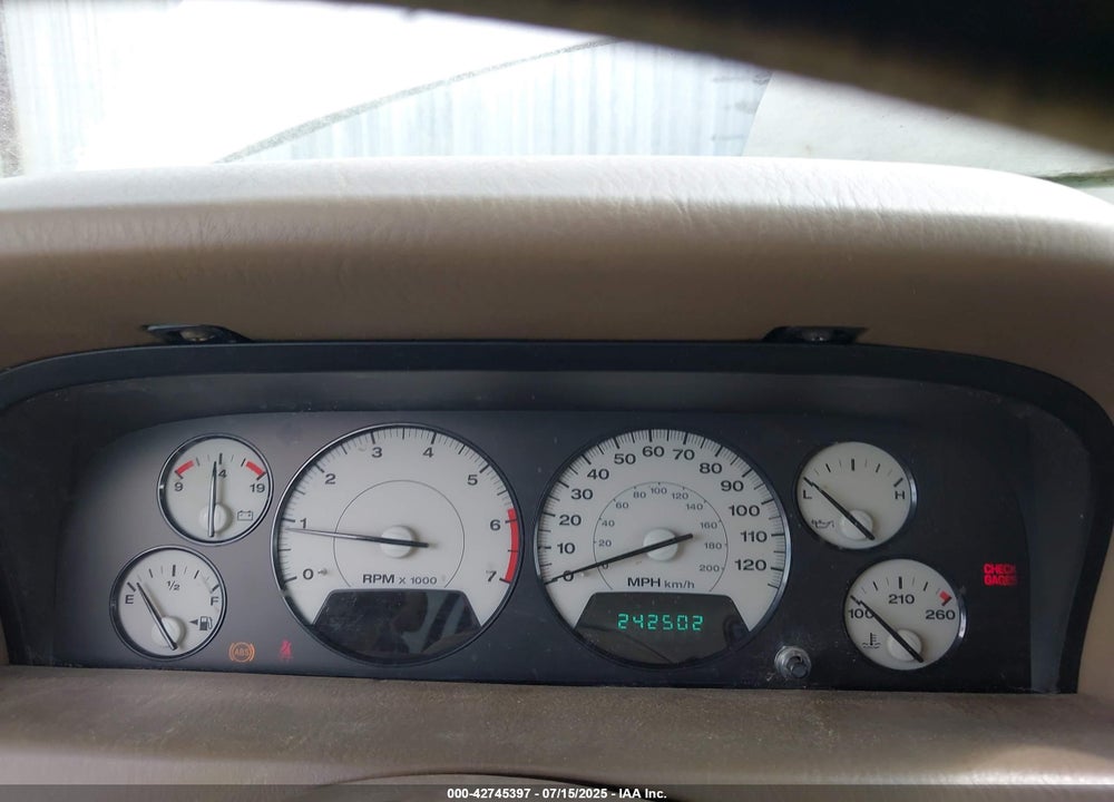 2002 JEEP GRAND CHEROKEE LIMITED VIN: 1J4GX58N62C195783