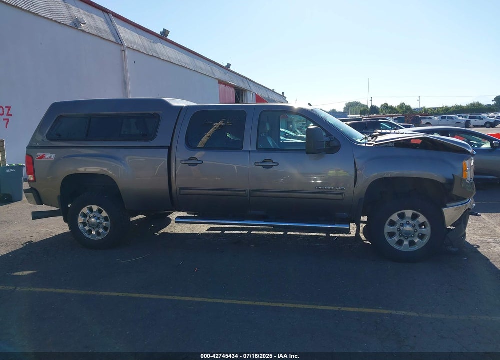 2012 GMC SIERRA 2500HD SLT VIN: 1GT121C81CF149119