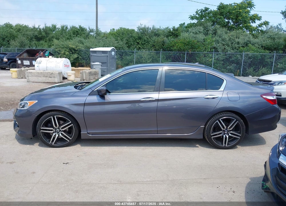 2017 HONDA ACCORD VIN: 1HGCR2F58HA099689