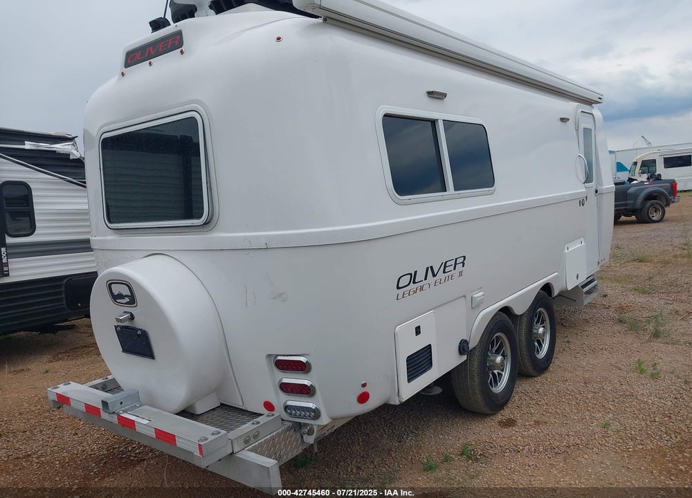 2025 UNDEFINED OLIVER LEGACY ELITE VIN: 1Z9BC2322SH305055