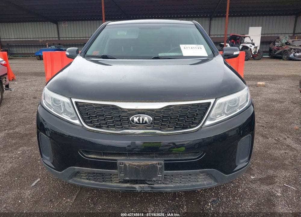 2015 KIA SORENTO VIN: 5XYKTCA64FG569196