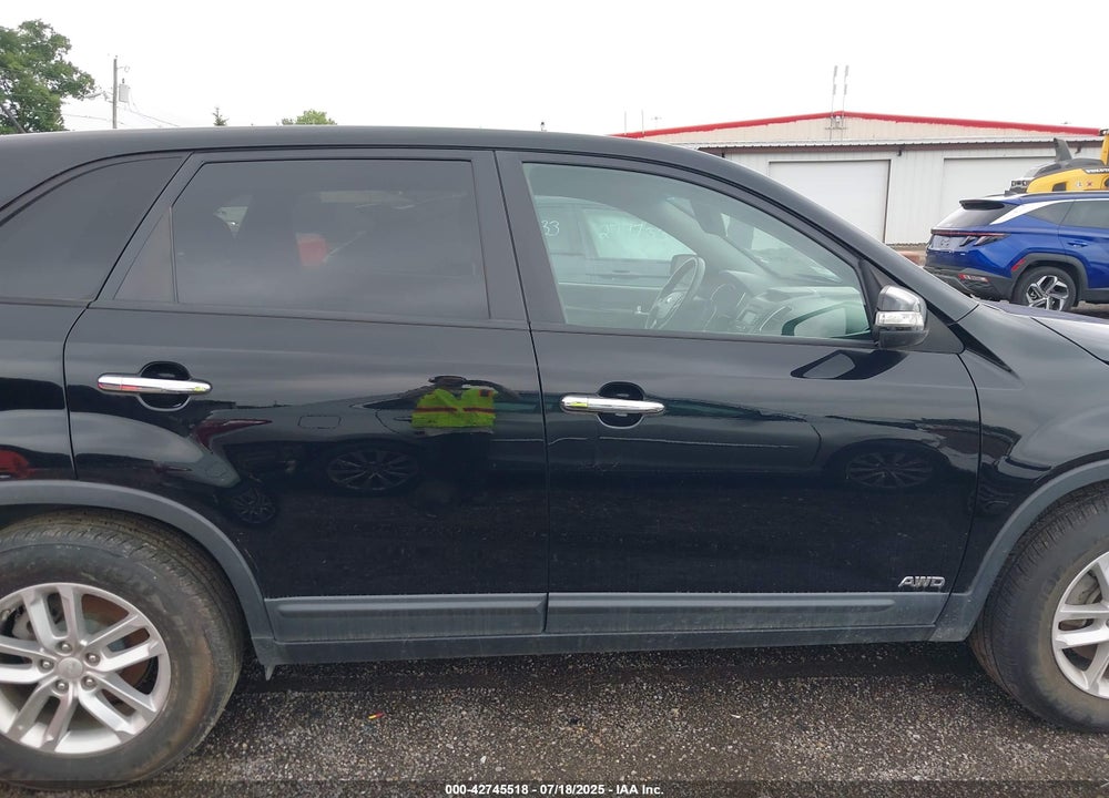 2015 KIA SORENTO VIN: 5XYKTCA64FG569196