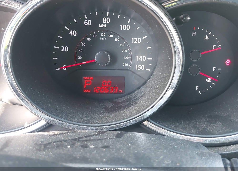 2013 KIA SORENTO VIN: 5XYKTDA23DG389935