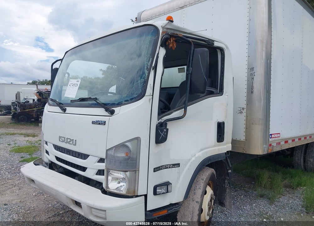 2018 ISUZU NPR HD VIN: 54DC4W1B2JS805570