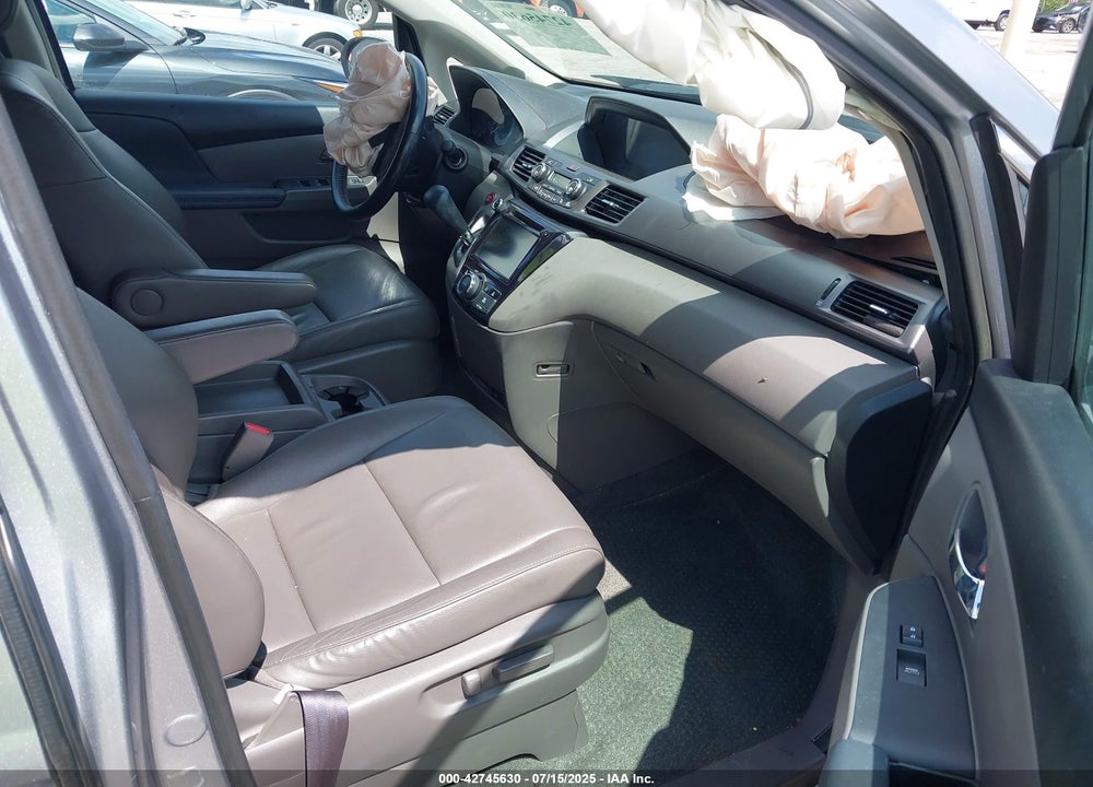 2016 HONDA ODYSSEY VIN: 5FNRL5H62GB007421