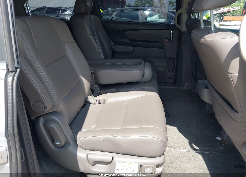 2016 HONDA ODYSSEY VIN: 5FNRL5H62GB007421