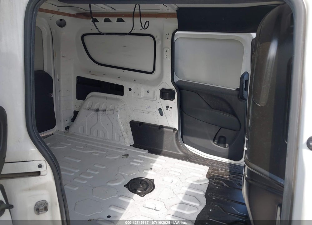 2018 RAM PROMASTER CITY TRADESMAN VIN: ZFBERFAB9J6J74214