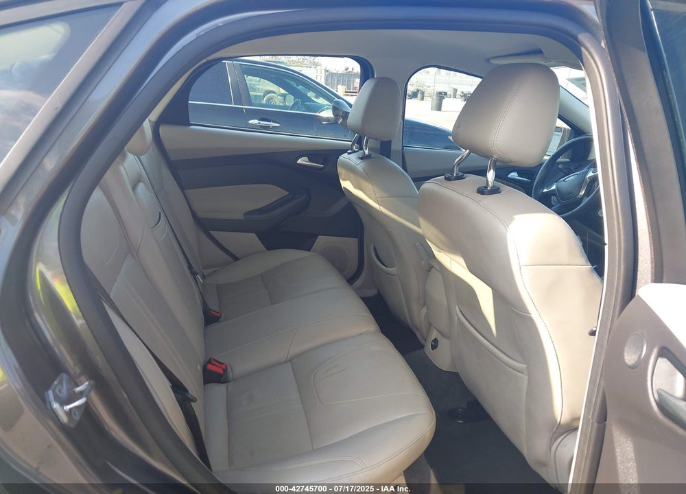 2012 FORD FOCUS VIN: 1FAHP3H23CL247219
