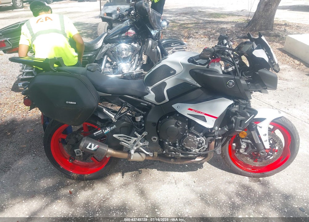2019 YAMAHA MTN1000 VIN: JYARN48E2KA002857