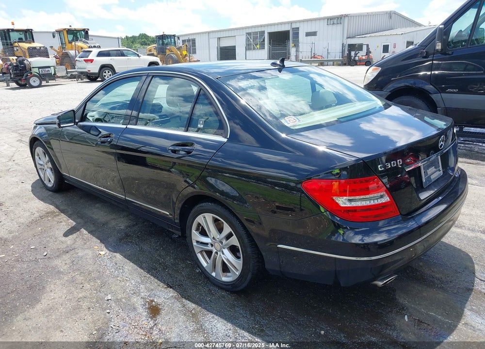 2014 MERCEDES-BENZ C 300 LUXURY 4MATIC/SPORT 4MATIC VIN: WDDGF8AB8EA931560